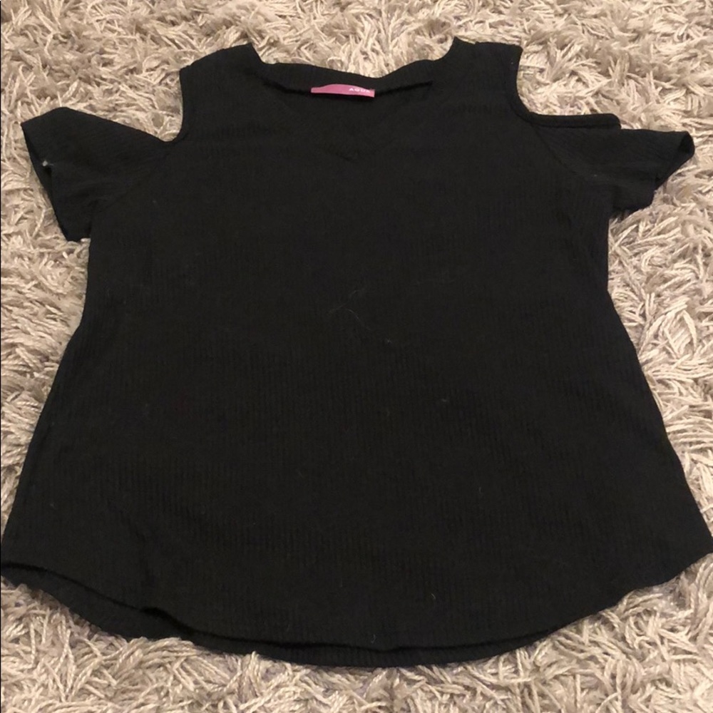 I am selling a off the shoulder top.